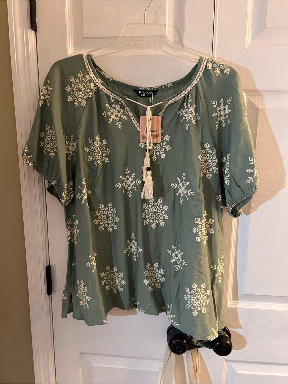 BloomChic Green Embroidered Tassel Boho Blouse